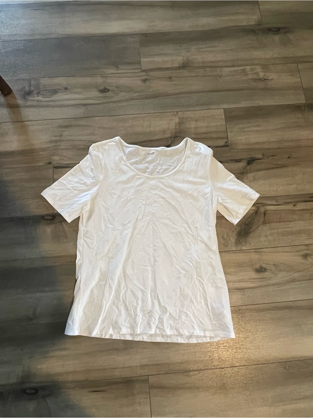 Duluth Trading Co White Short Sleeve Scoop Neck Tee - Classic Casual